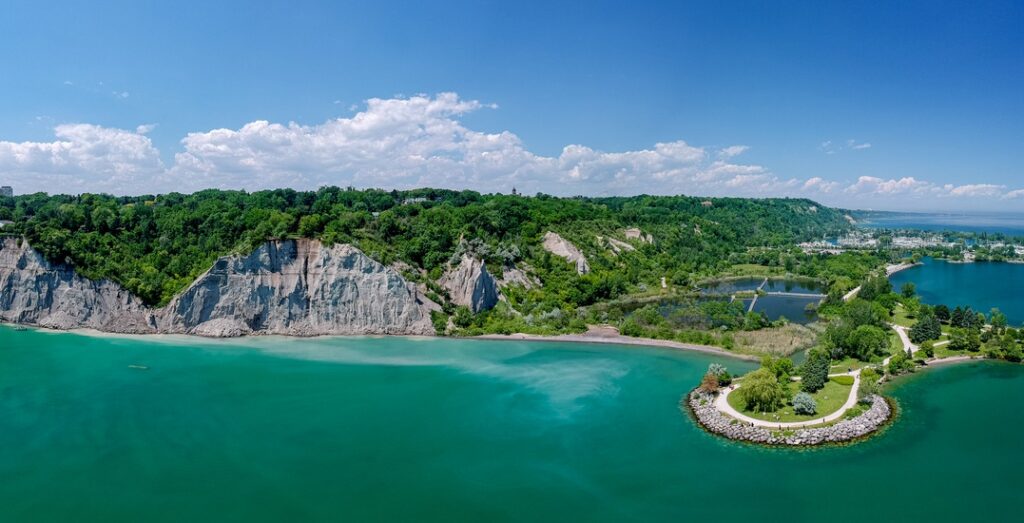 Aerial view of Scarborough Bluffs in Toronto